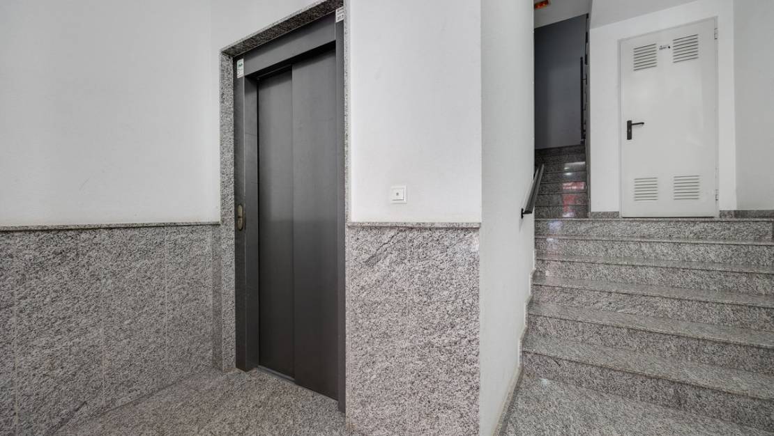 Venta - Apartment - Torrevieja - Torrevieja Centro
