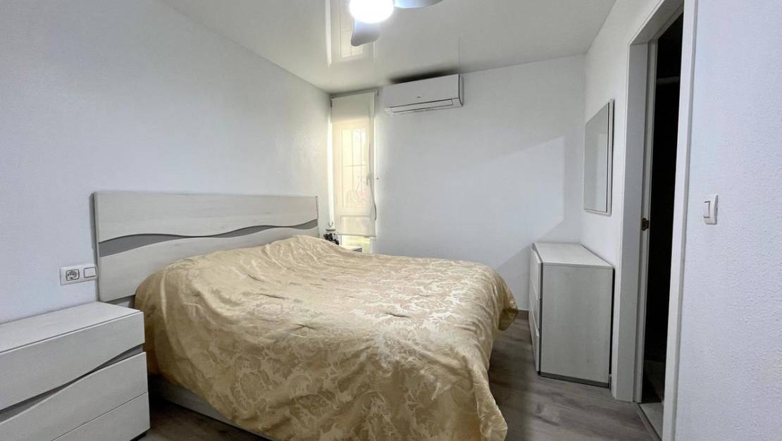 Venta - Apartment - Torrevieja - Torrevieja Centro