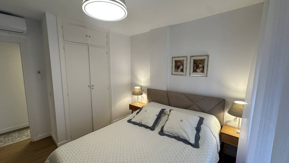 Venta - Apartment - Torrevieja - Torrevieja Centro