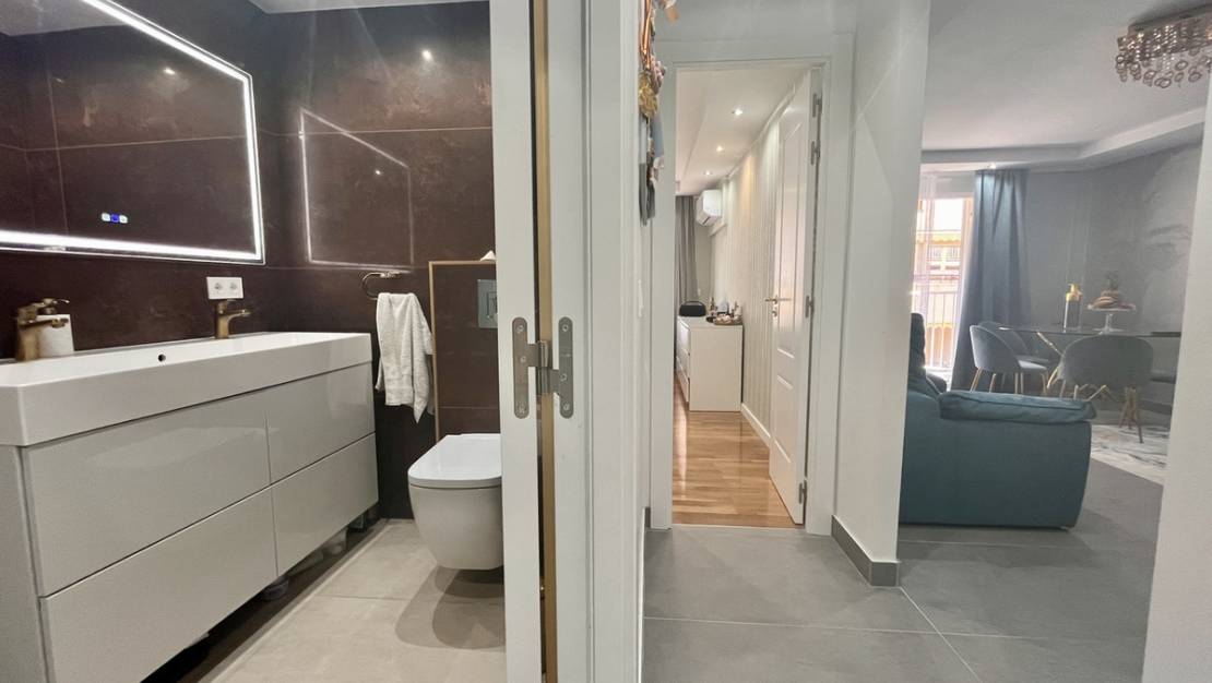 Venta - Apartment - Torrevieja - Torrevieja Centro
