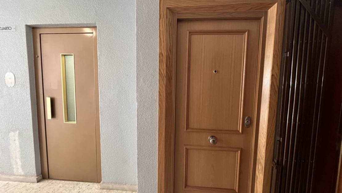 Venta - Apartment - Torrevieja - Torrevieja Centro