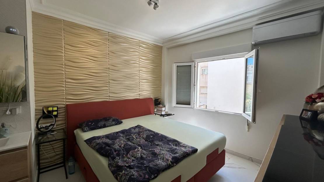 Venta - Apartment - Torrevieja - Torrevieja Centro
