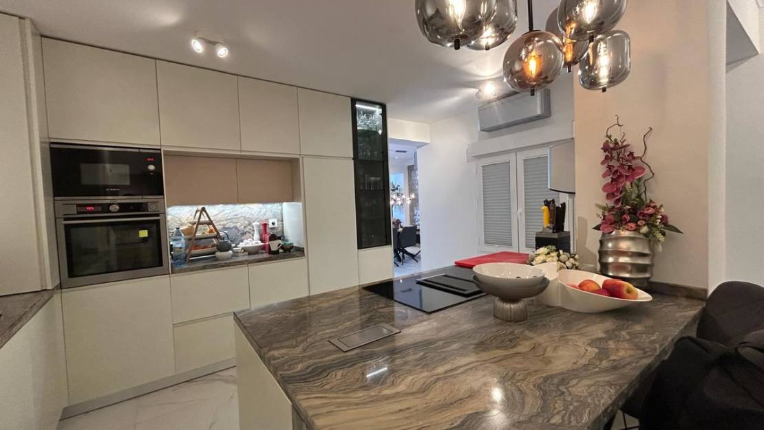 Venta - Apartment - Torrevieja - Torrevieja Centro