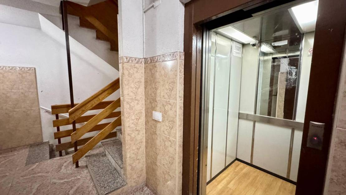 Venta - Apartment - Torrevieja - Torrevieja Centro