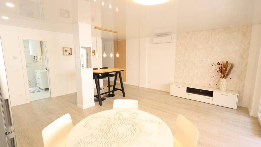Venta - Apartment - Torrevieja - Torrevieja Centro