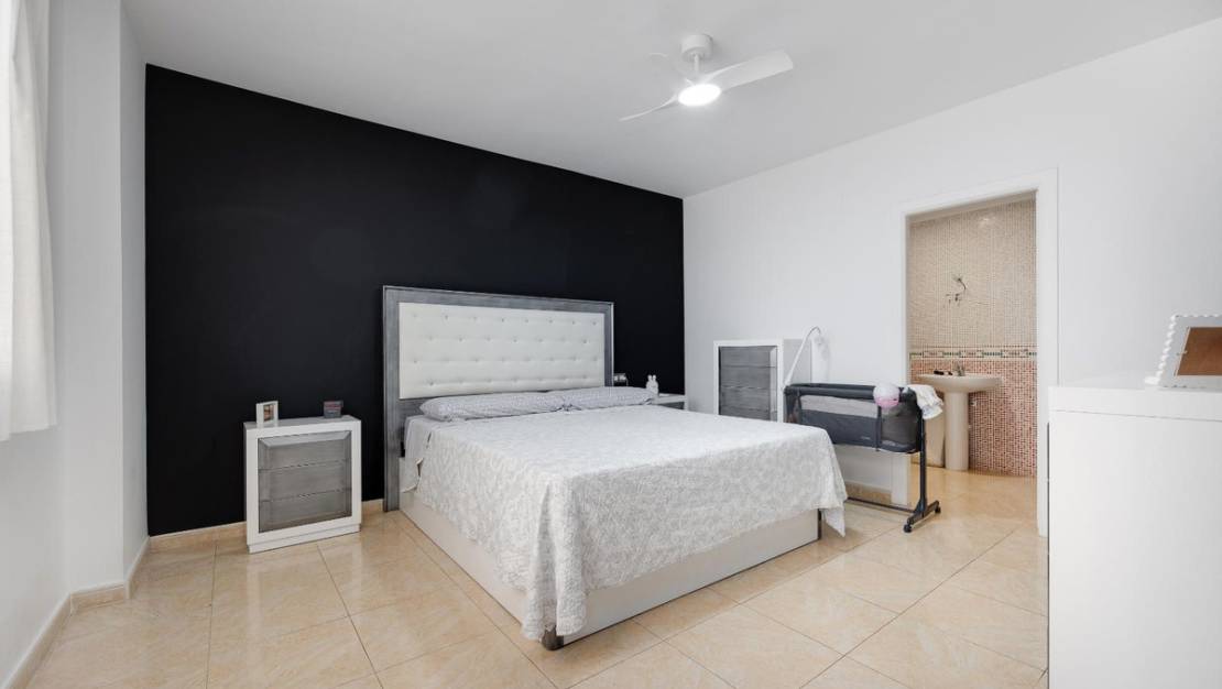 Venta - Apartment - Torrevieja - Torrevieja Centro