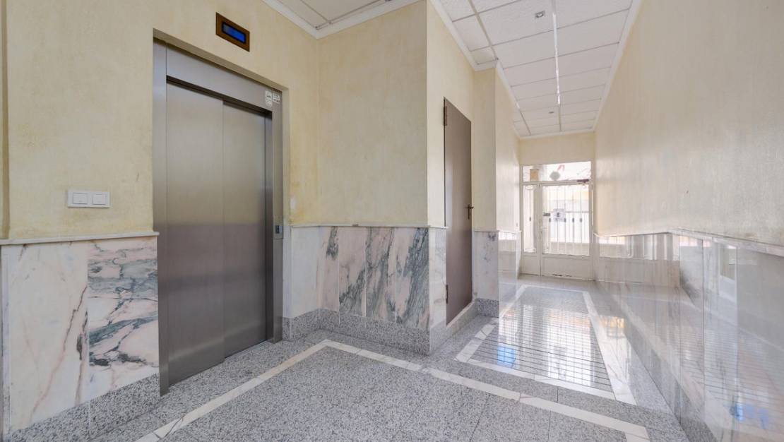 Venta - Apartment - Torrevieja - Torrevieja Centro