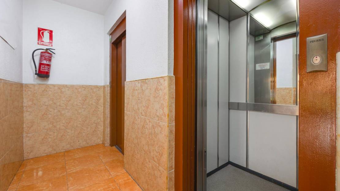 Venta - Apartment - Torrevieja - Torrevieja Centro
