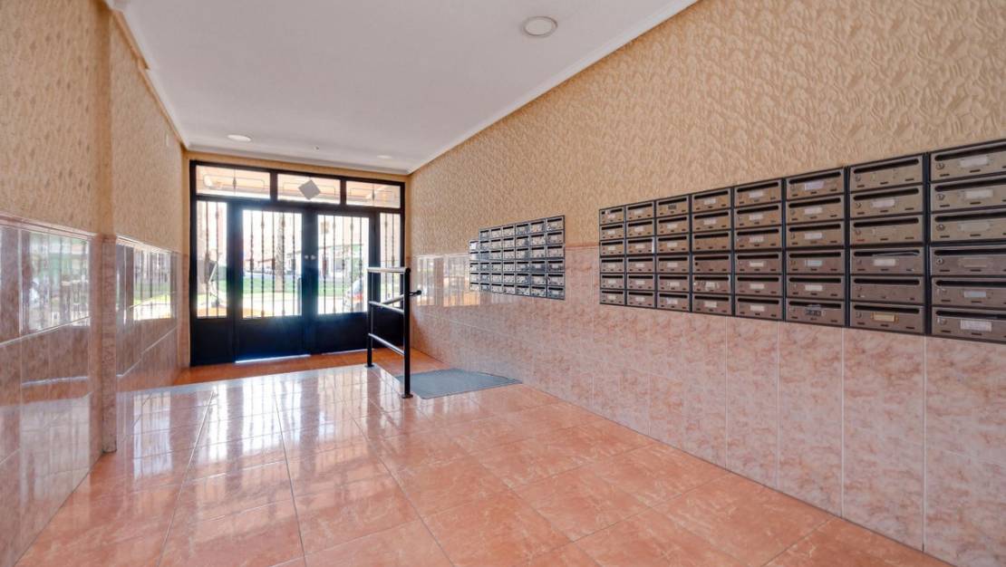 Venta - Apartment - Torrevieja - Torrevieja Centro