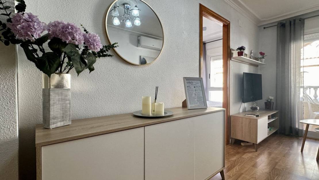 Venta - Apartment - Torrevieja - Torrevieja Centro