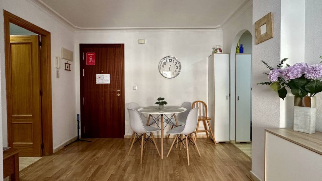 Venta - Apartment - Torrevieja - Torrevieja Centro