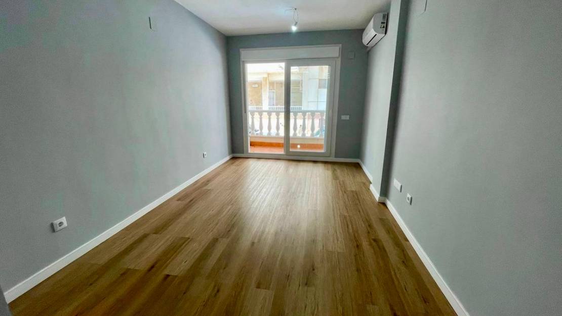 Venta - Apartment - Torrevieja - Torrevieja Centro