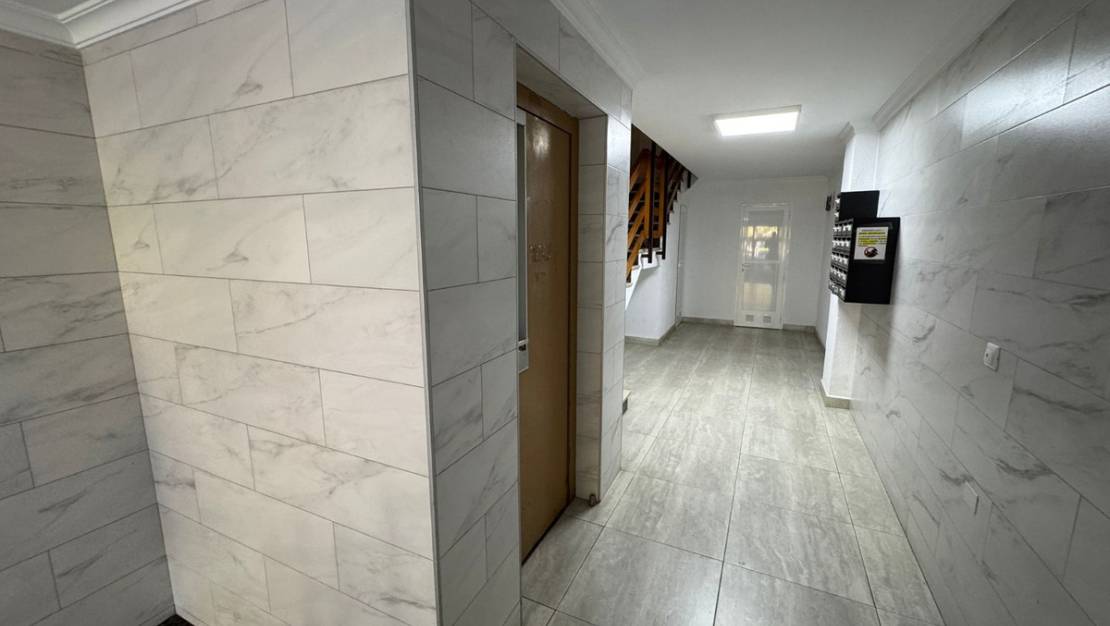 Venta - Apartment - Torrevieja - Torrevieja Centro