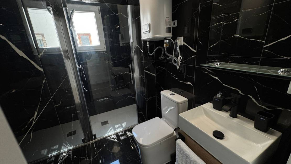 Venta - Apartment - Torrevieja - Torrevieja Centro