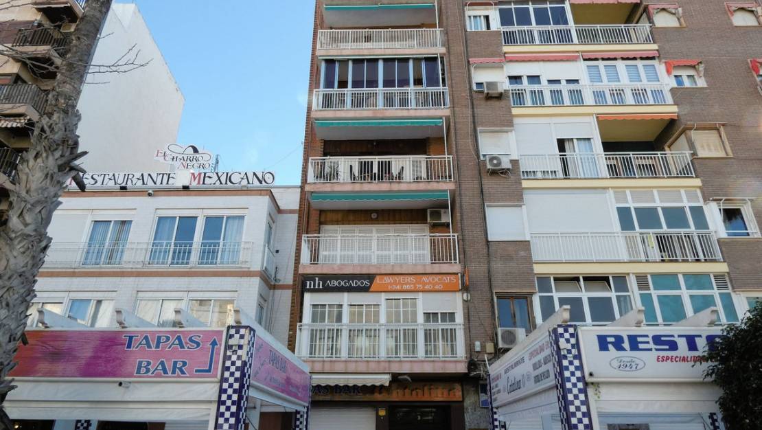 Venta - Apartment - Torrevieja - Torrevieja Centro