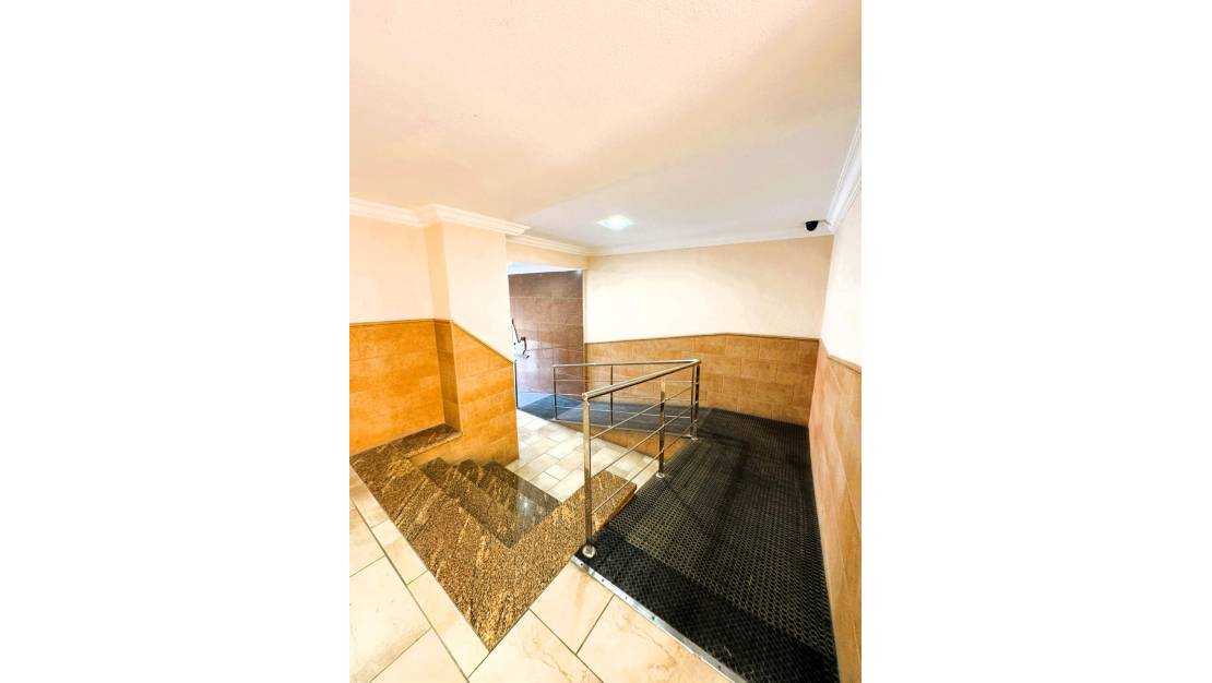 Venta - Apartment - Torrevieja - Torrevieja Centro