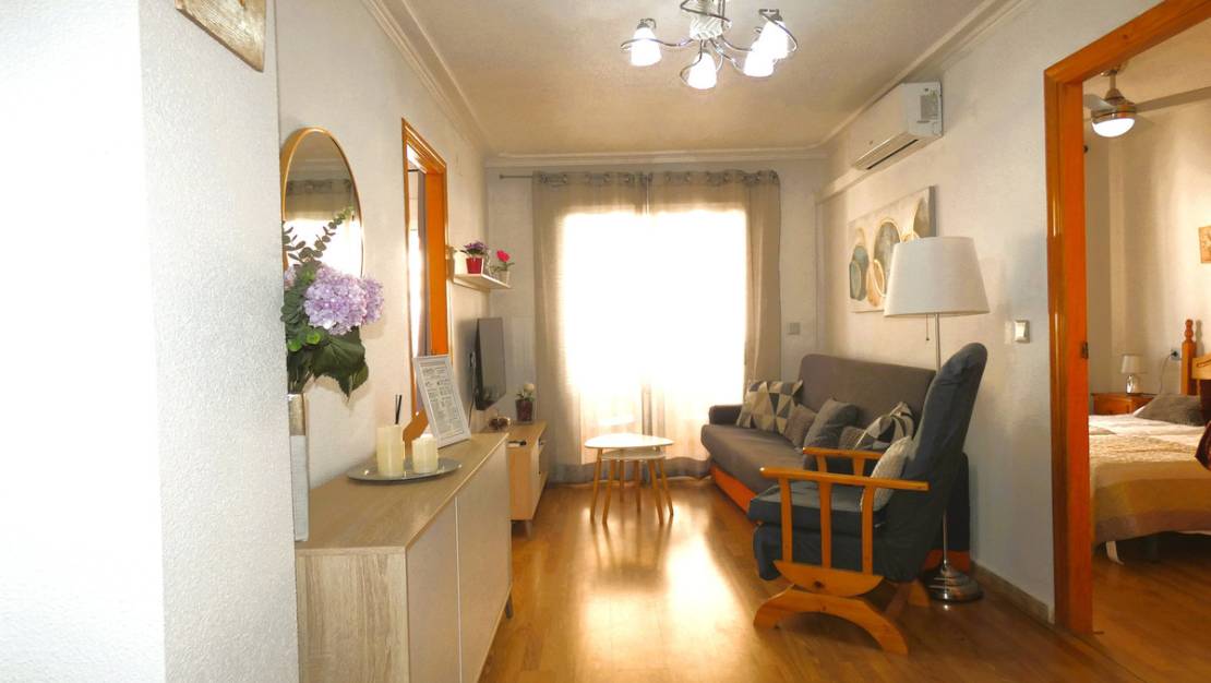 Venta - Apartment - Torrevieja - Torrevieja Centro