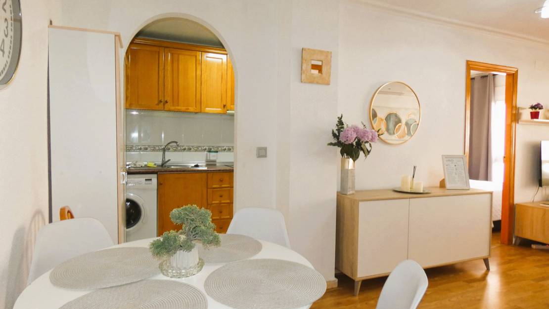 Venta - Apartment - Torrevieja - Torrevieja Centro