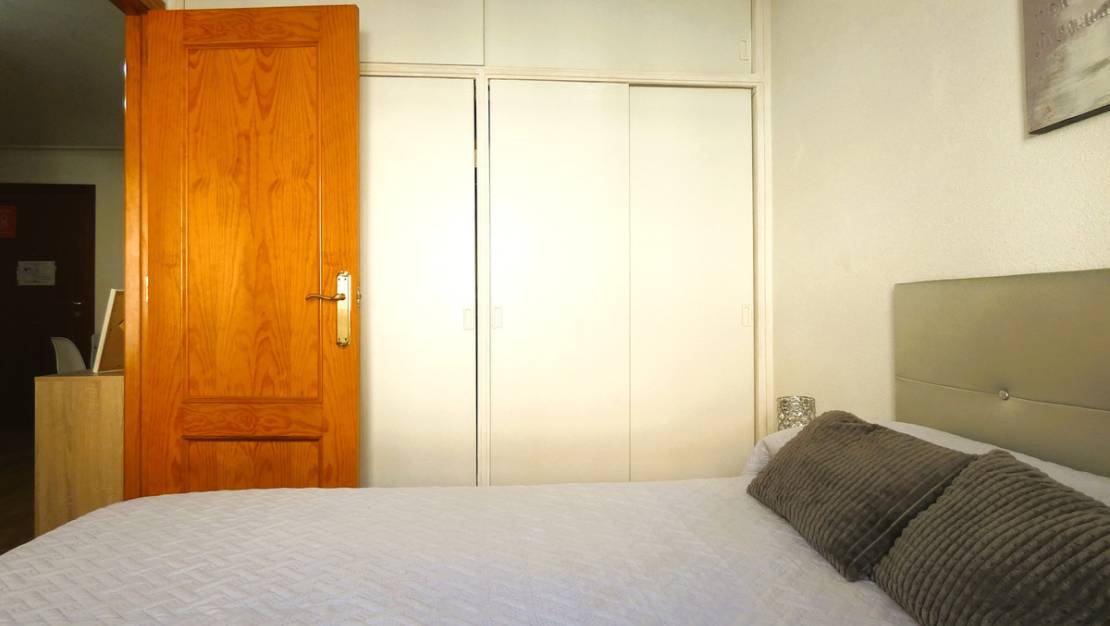Venta - Apartment - Torrevieja - Torrevieja Centro
