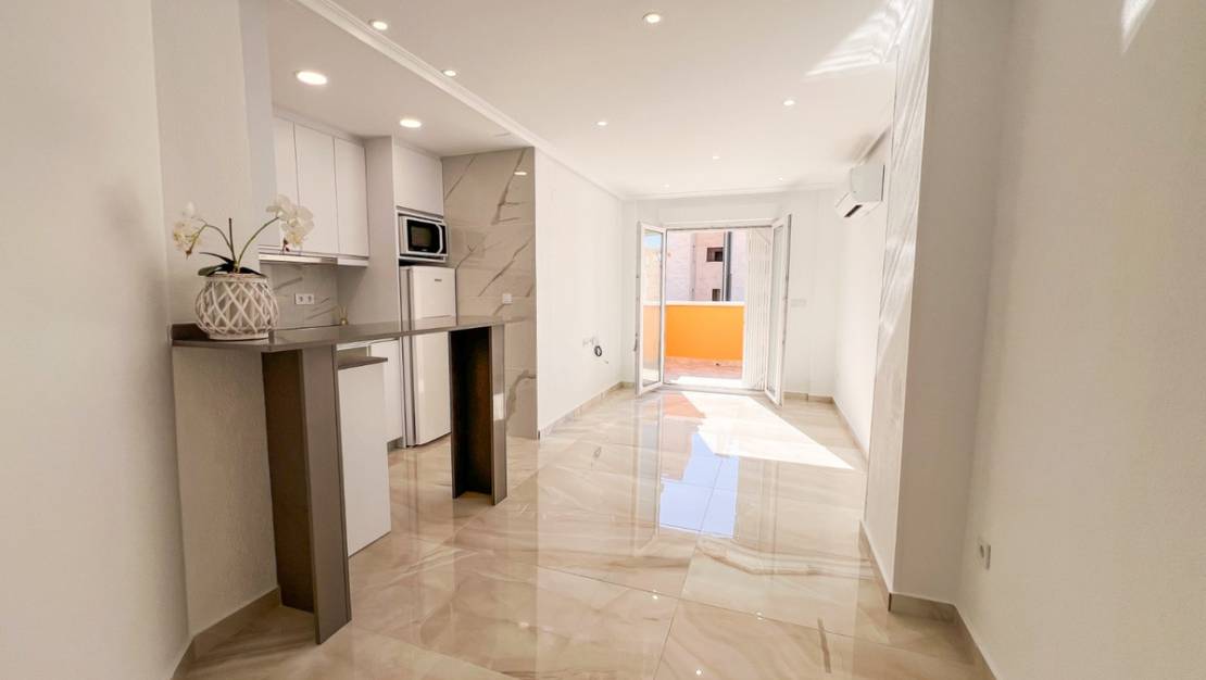 Venta - Apartment - Torrevieja - Torrevieja Centro