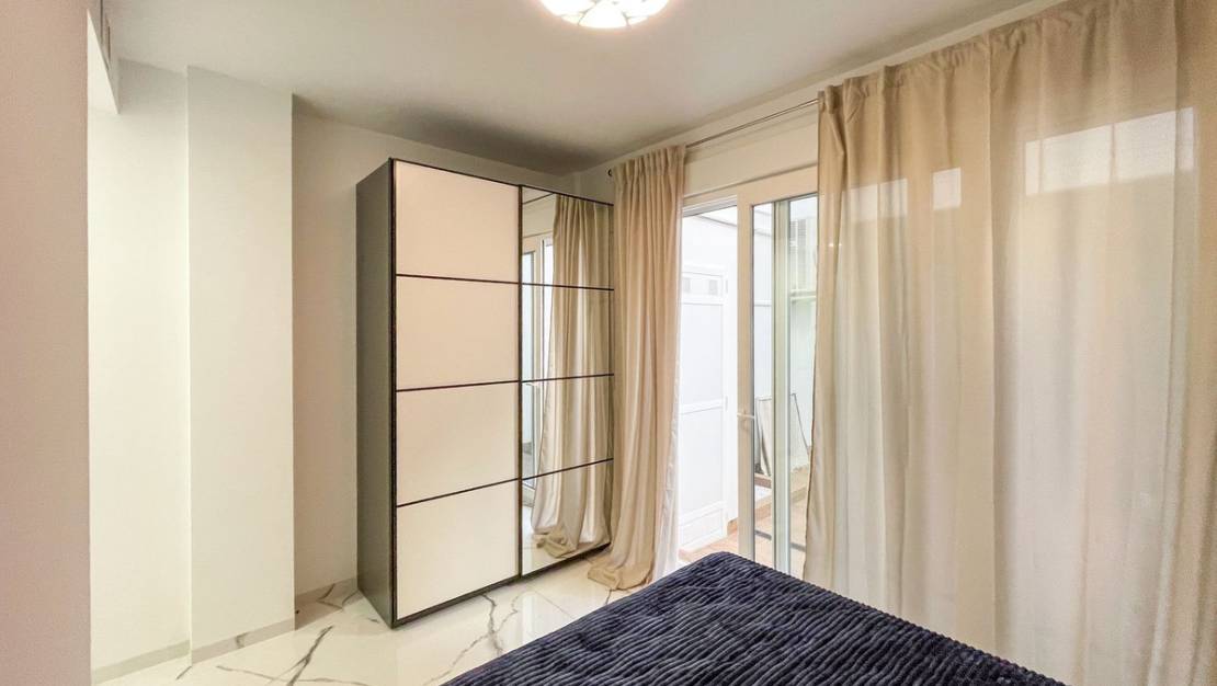 Venta - Apartment - Torrevieja - Torrevieja Centro