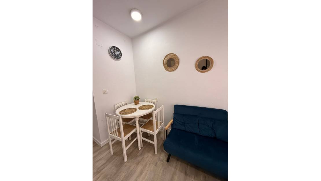 Venta - Apartment - Torrevieja - Torrevieja Centro
