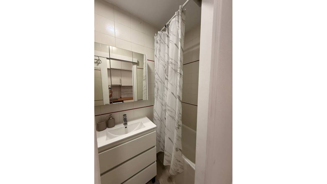 Venta - Apartment - Torrevieja - Torrevieja Centro