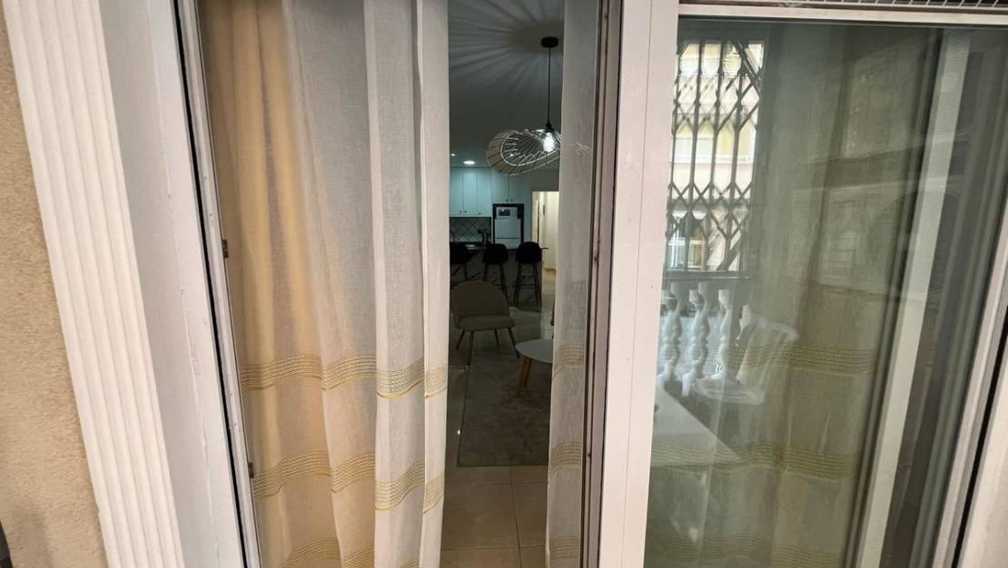 Venta - Apartment - Torrevieja - Torrevieja Centro
