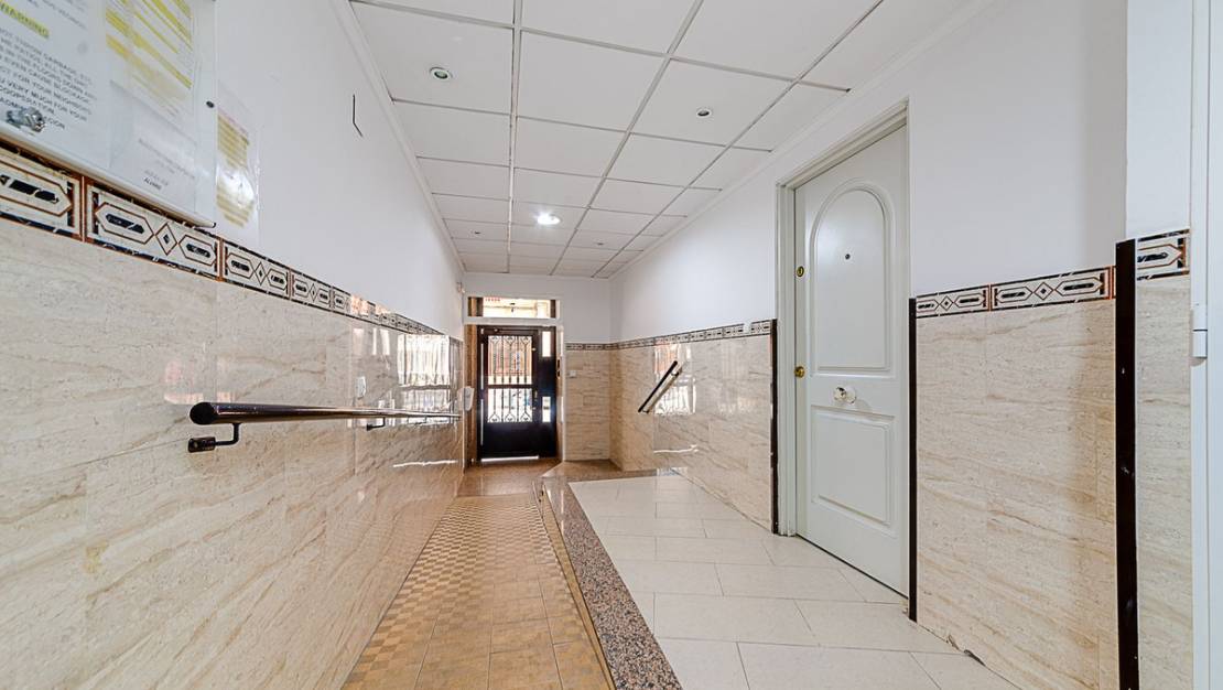 Venta - Apartment - Torrevieja - Torrevieja Centro