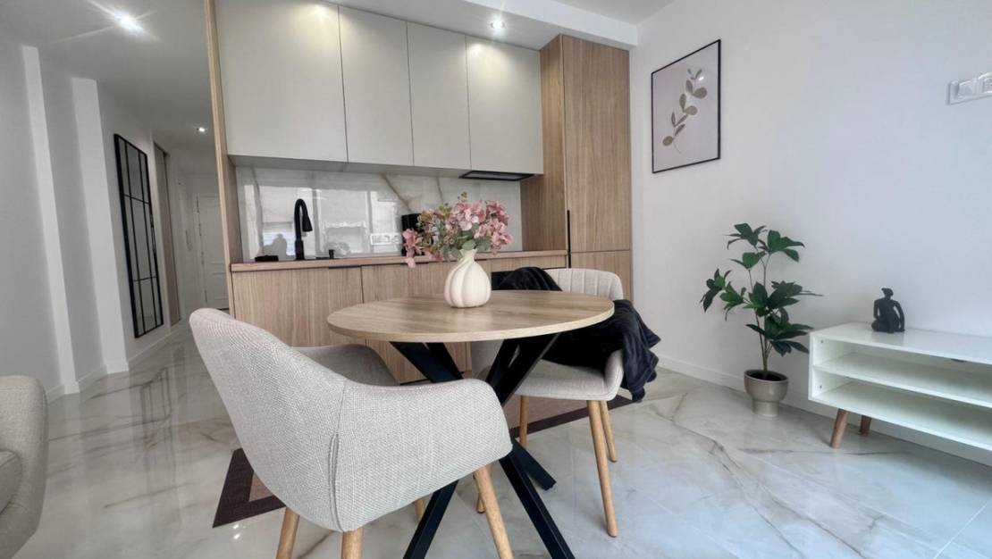 Venta - Apartment - Torrevieja - Torrevieja Centro