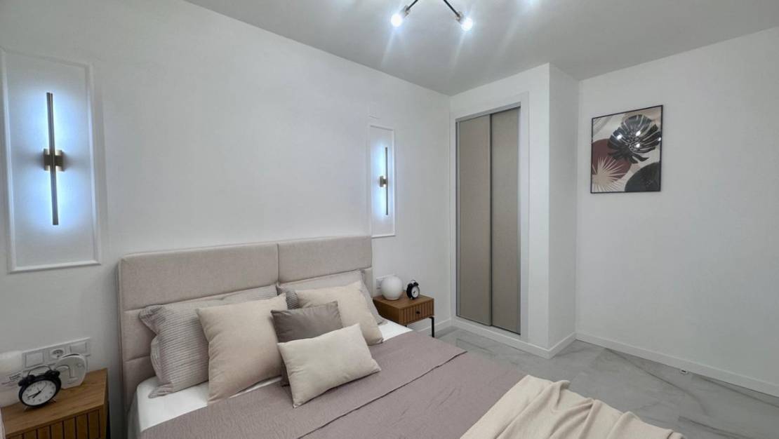 Venta - Apartment - Torrevieja - Torrevieja Centro