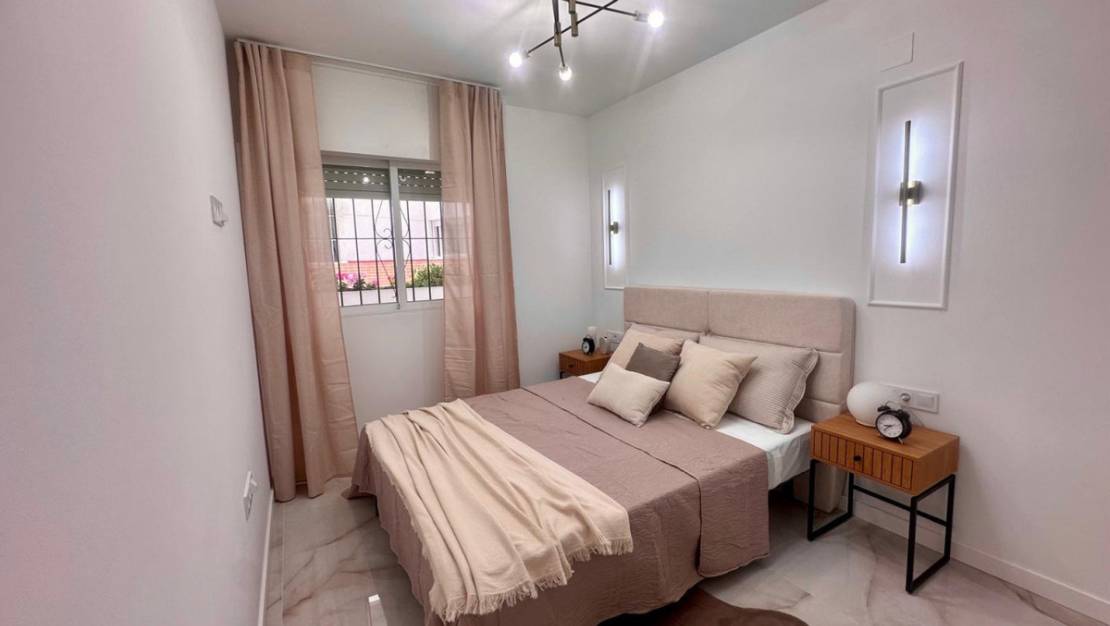 Venta - Apartment - Torrevieja - Torrevieja Centro