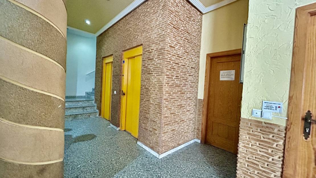 Venta - Apartment - Torrevieja - Torrevieja Centro