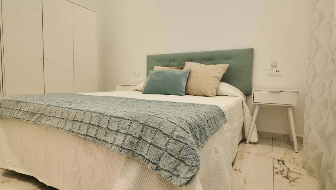 Venta - Apartment - Torrevieja - Torrevieja Centro