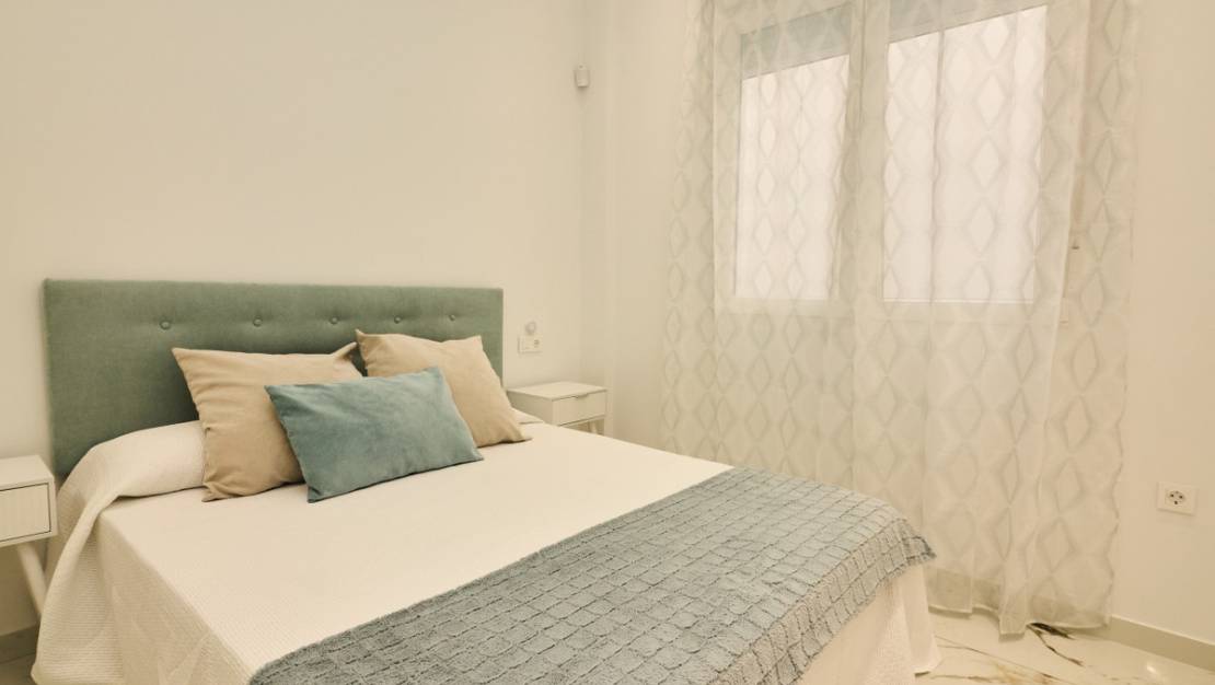 Venta - Apartment - Torrevieja - Torrevieja Centro