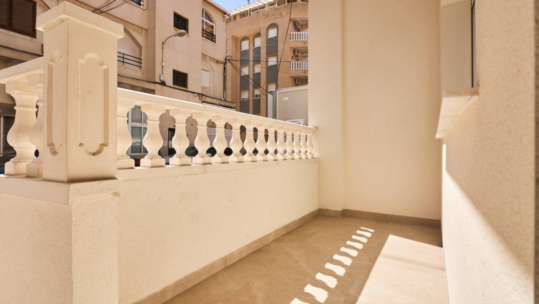 Venta - Apartment - Torrevieja - Torrevieja Centro