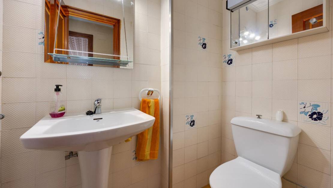 Venta - Apartment - Torrevieja - Torrevieja Centro