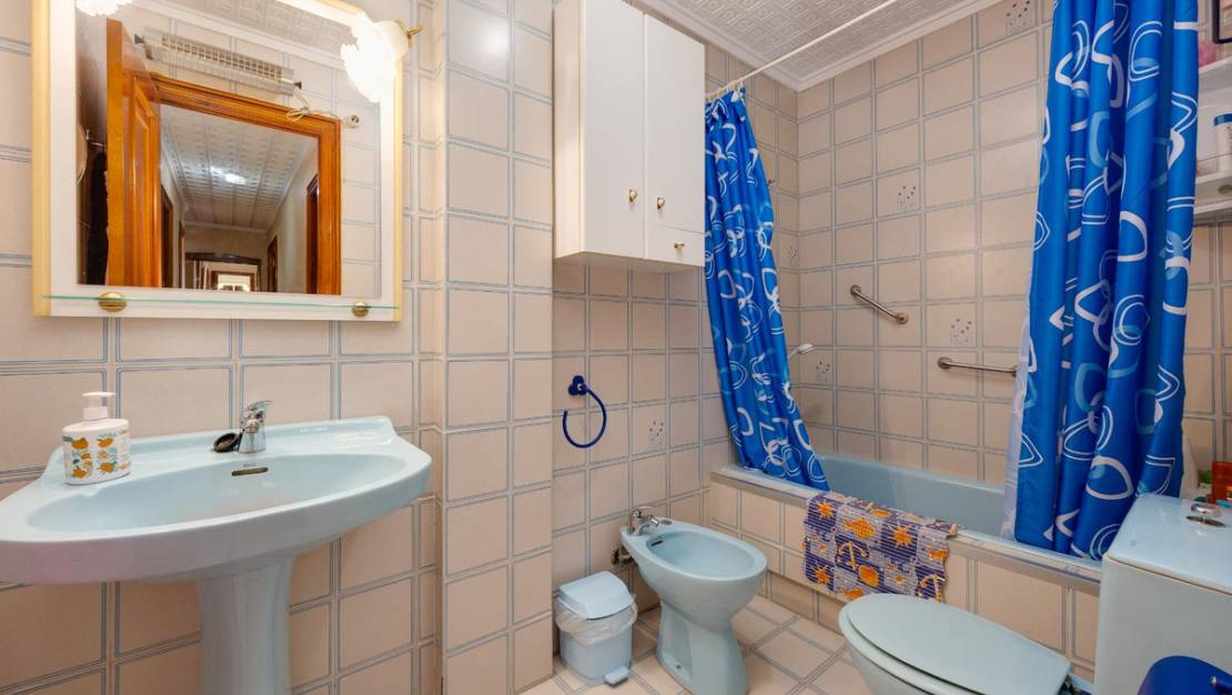 Venta - Apartment - Torrevieja - Torrevieja Centro