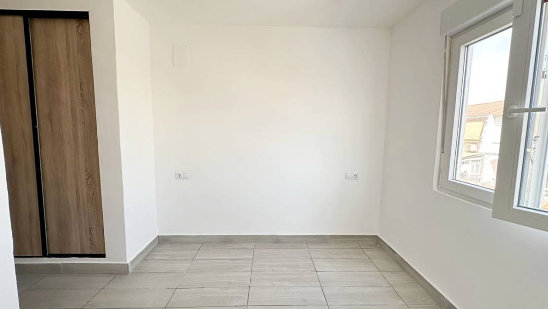 Venta - Apartment - Torrevieja - Torrevieja Centro