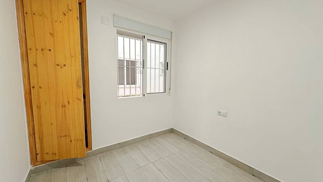 Venta - Apartment - Torrevieja - Torrevieja Centro