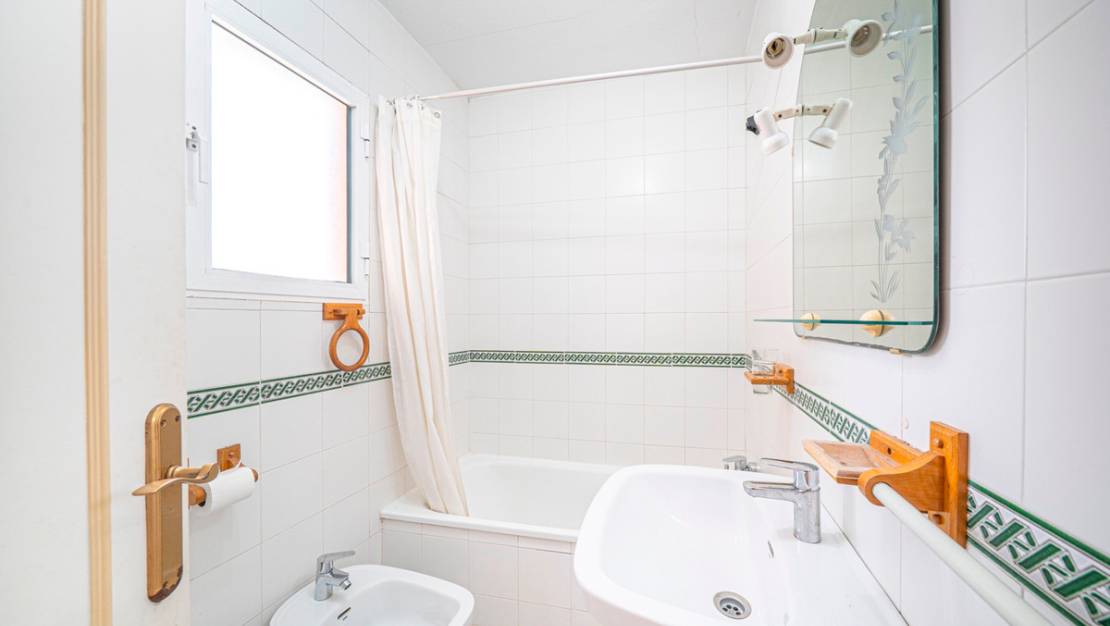 Venta - Apartment - Torrevieja - Torrevieja Centro