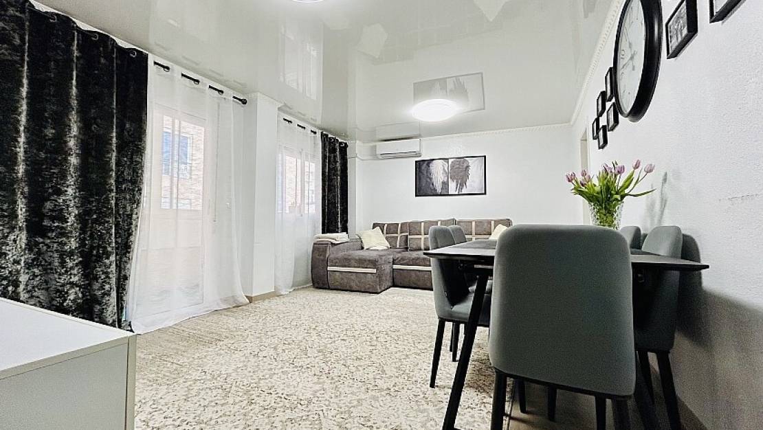 Venta - Apartment - Torrevieja - Torrevieja Centro