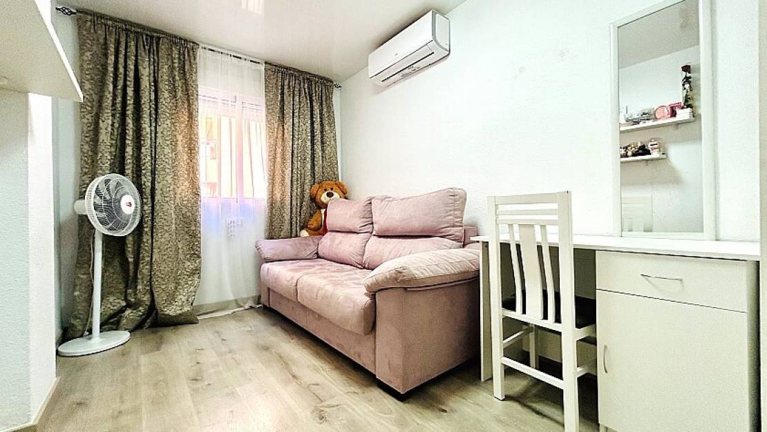 Venta - Apartment - Torrevieja - Torrevieja Centro