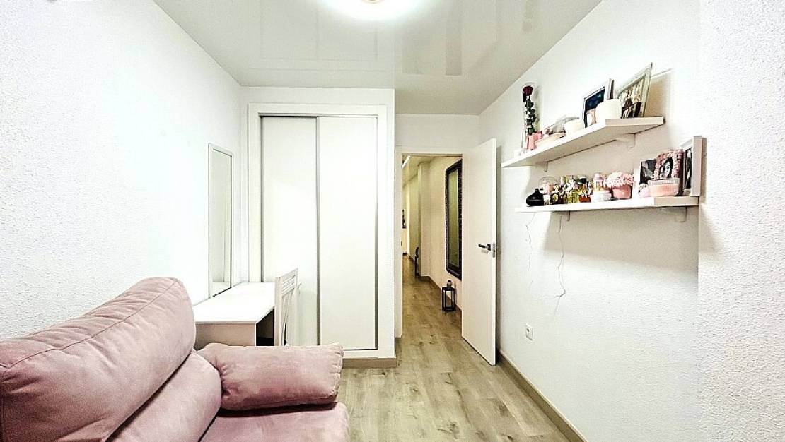 Venta - Apartment - Torrevieja - Torrevieja Centro