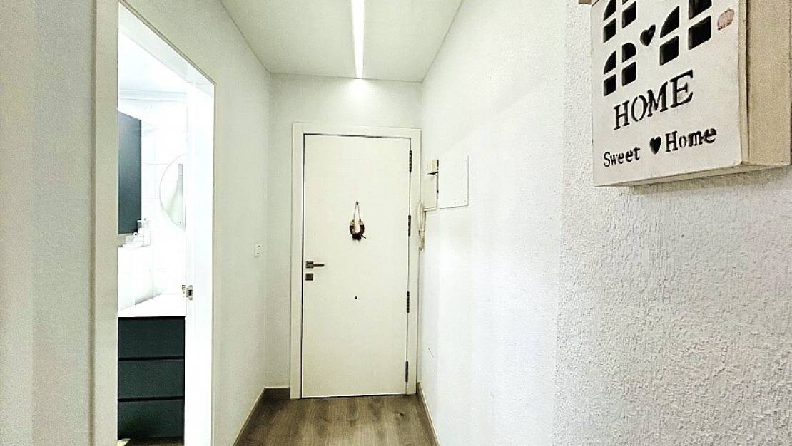 Venta - Apartment - Torrevieja - Torrevieja Centro