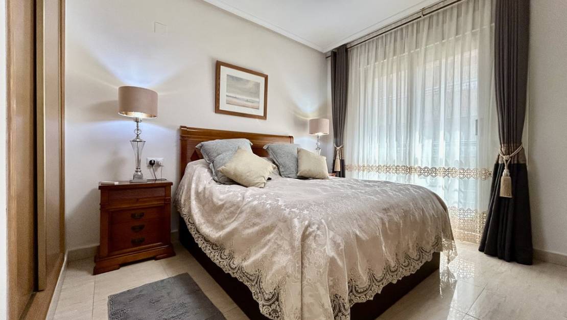 Venta - Apartment - Torrevieja - Torrevieja Centro