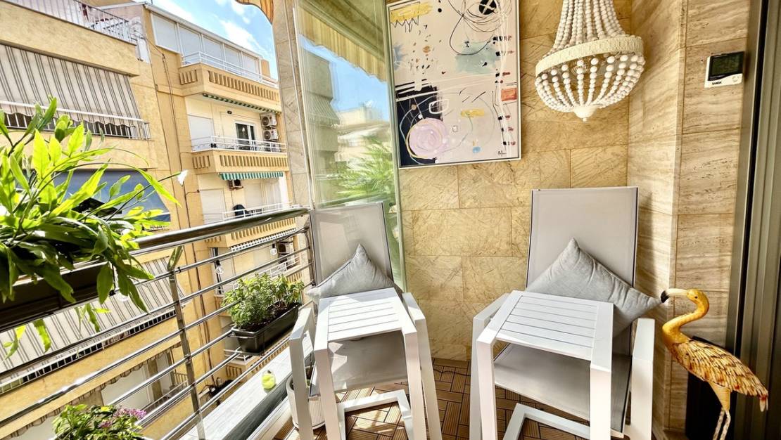 Venta - Apartment - Torrevieja - Torrevieja Centro