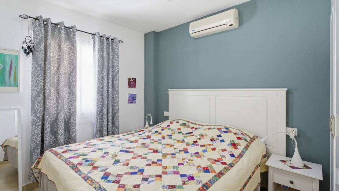 Venta - Apartment - Torrevieja - Torrevieja Centro