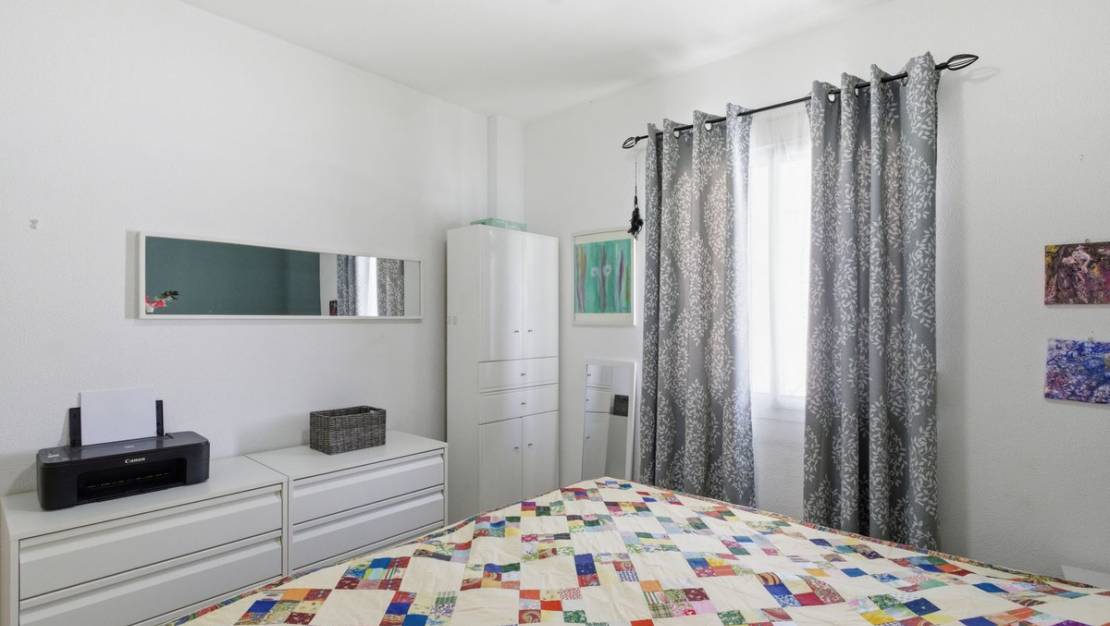 Venta - Apartment - Torrevieja - Torrevieja Centro