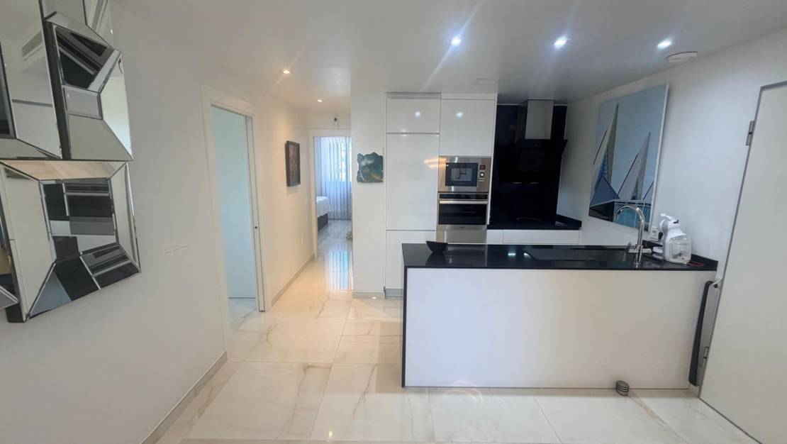 Venta - Apartment - Torrevieja - Torrevieja Centro